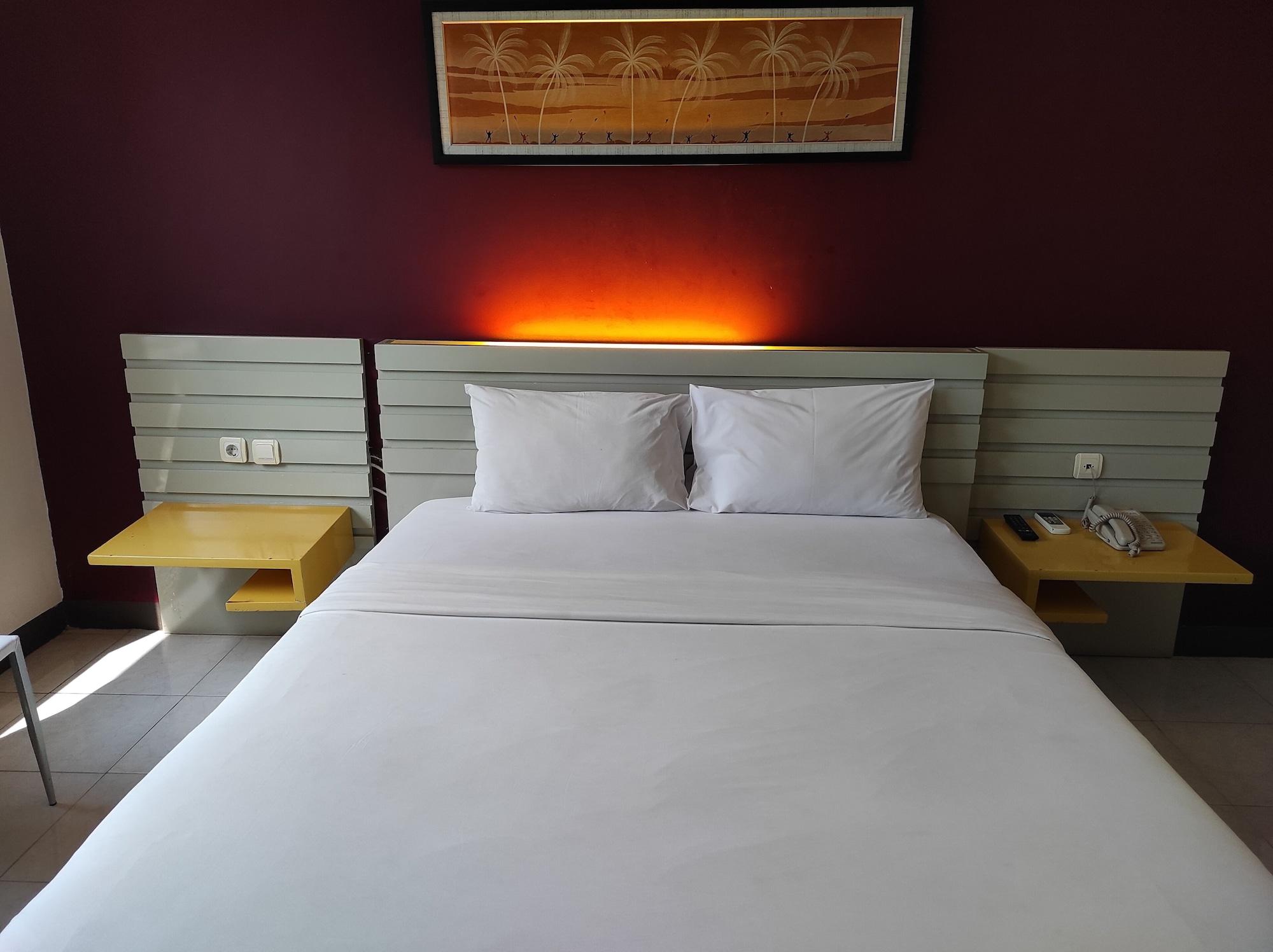 Hotel Orlen Jogjakarta Buitenkant foto