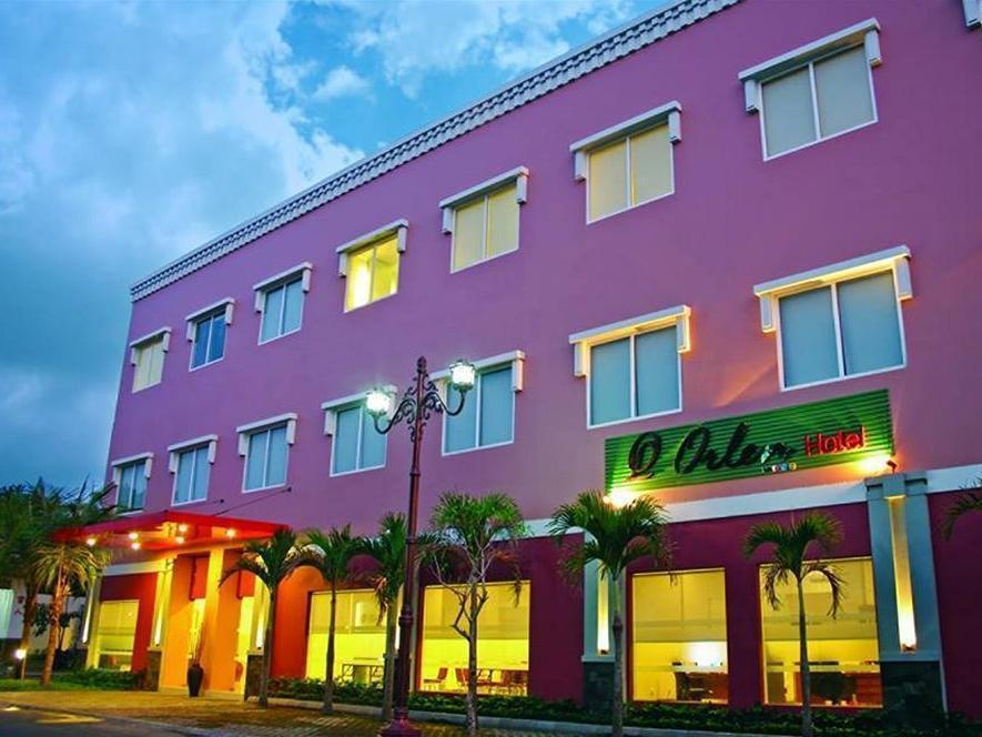 Hotel Orlen Jogjakarta Buitenkant foto